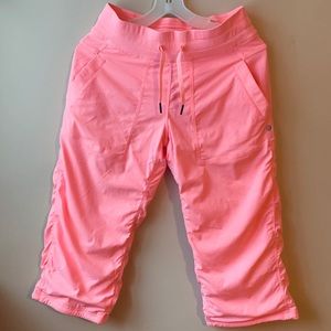 Lululemon studio crop pants in excellent condition